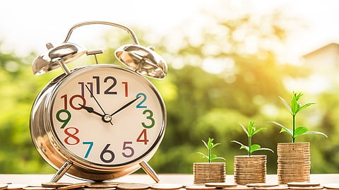 Exploring High-value Fixed Deposits: Understanding ₹1 Crore FD Interest per Month