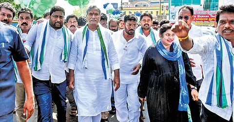 YSRC Vijayawada MP candidate Kesineni Srinivas (Nani) on his way to file nomination papers in the city on Monday