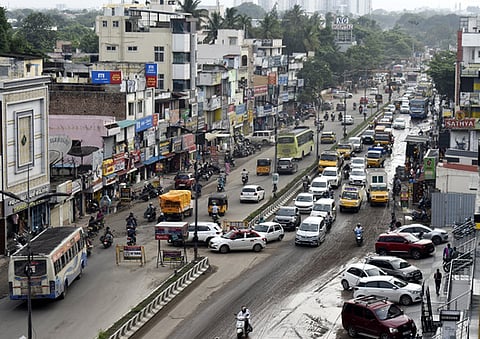 Residents fear that fast-moving vehicles entering the town from wider roads will be forced to slow down abruptly at the narrow section, leading to even worse congestion.