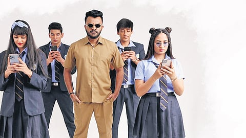 A still from the film 'Vidyarthi Vidyathiniyare'
