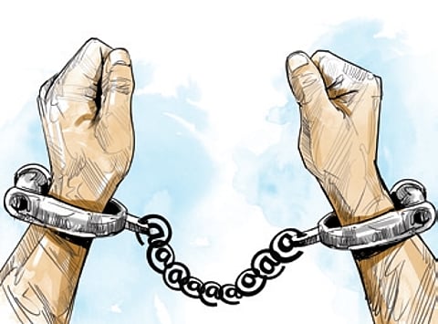 Ashamed of molesting daughter, man tries to kill self