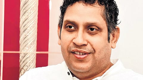 Praveen Chakravarty