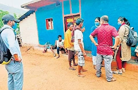 Health team vaccinating residents of Manuspadar village