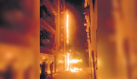 Fire erupts at a gas pipeline in Paryavaran Complex building