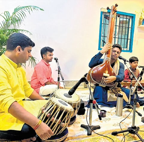 Shanthi Swaroop recently hosted the show ‘A Tale of Two Traditions’, weaving together the pillars of Indian classical music — Carnatic and Hindustani.