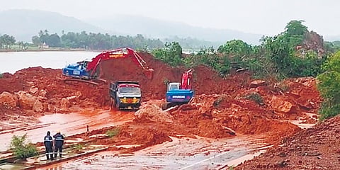 Work on clearing the NH-66 at Shirur of debris was temporarily stopped due to rain