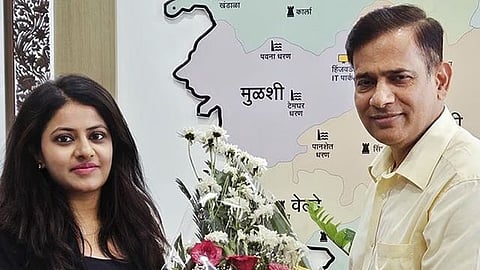 Pooja Khedkar with Pune Collector Suhas Diwase