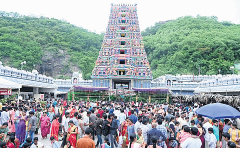 Thousands of devotees thronged Kanaka Durga temple on the last day of Shakambari Devi festival