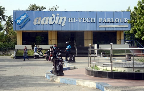 Milk procurement by Aavin in Madurai has declined by 4,000 litres per day following five days of rain, as waterlogged grazing lands and muddy grass allegedly affected cattle grazing and milk yield.