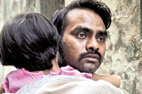 While the story is fictional, Saha notes that it is inspired by numerous similar incidents from that era.