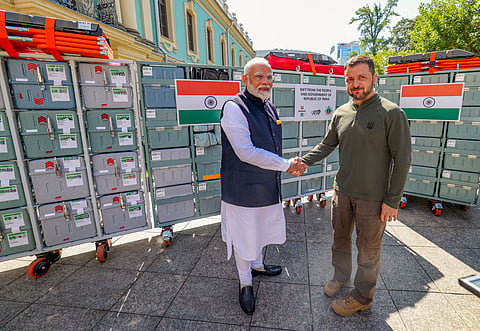 Prime Minister Narendra Modi with Ukrainian President Volodymyr Zelenskyy during the presentation of BHISHM cubes to Ukraine (Photo | PTI)