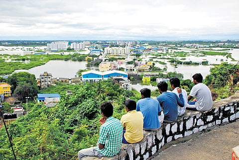 Nattu Canal connects the Thiruneermalai Lake to the Adyar river through several residential areas.