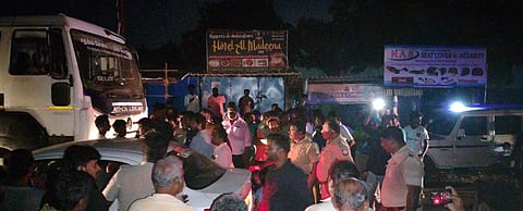 Local residents protest demanding restoration power supply which failed at 10.30pm at Manali in Chennai on Thursday.