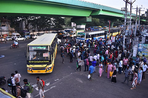Busses lined up at the Gandhipuram bus stand