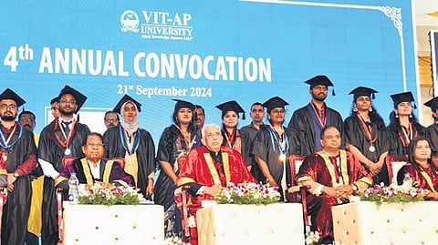 Andhra: 1,665 receive degrees at VIT convocation