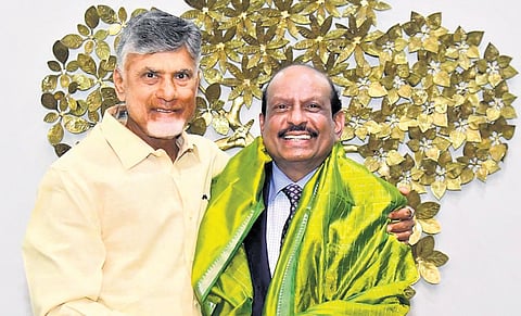 LuLu Group International Chairman and Managing Director MA Yusuff Ali with Chief Minister
N Chandrababu Naidu in Undavalli on Saturday