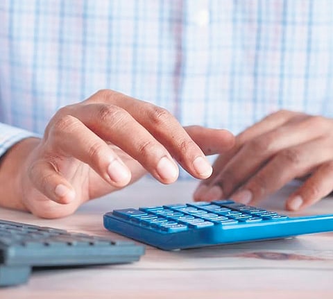 Net direct tax revenue grows by 18.3% to Rs 11.25 lakh crore