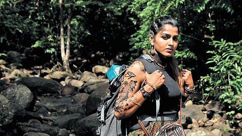 A still from Aindham Vedam