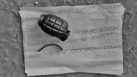 Through the note, the miscreants demanded that the authorities honour the “rights of proletarian students’ free education movement”.