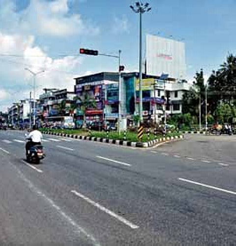 There are two interesting tales on the origin of the name Pravachambalam.