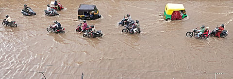 Heavy rain in Thiruvananthapuram on Monday caused widespread waterlogging. A view from Thampanoor