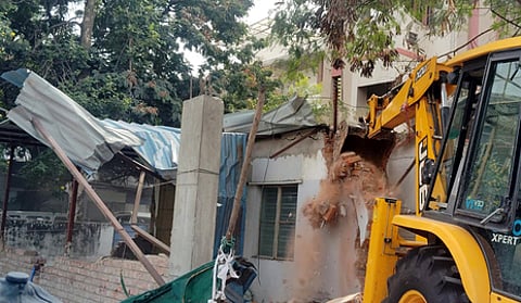 Residents allege that the AEE reported to the ZC about only two such violations despite complaints from the public.