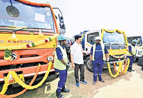 Stalin flagging off 100 jet
rodding trucks for sanitary workers attached to Chennai Metro Water Supply & Sewerage Board