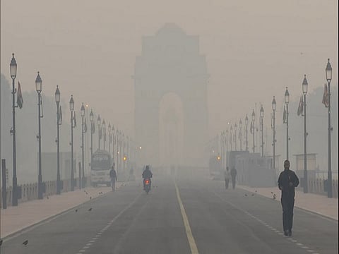The Kartavya Path area covered by a thick haze owing to poor air quality.
