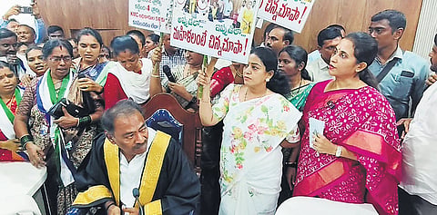 MLA R Madhavi Reddy & TDP corporators stage a protest against the Mayor
