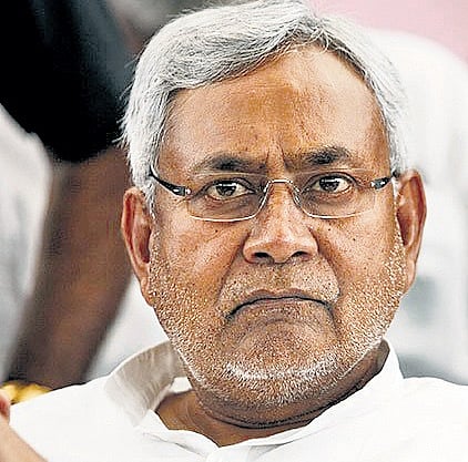 RJD, JD(U) in poster war ahead of assembly polls