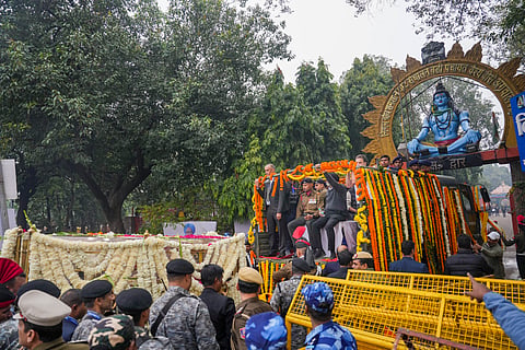 Former prime minister Narendra Modi's mortal remains being transported to the Nigambodh Ghat for last rites.