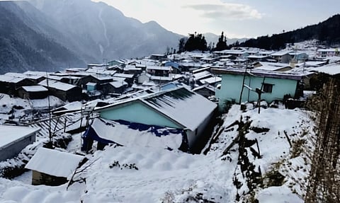 Heavy snowfall in higher altitudes has significantly disrupted daily life, cutting off road access to nearly 100 villages.