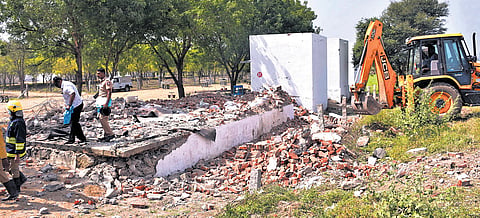 Six workers were killed and one injured in an explosion at Sainath Fireworks unit in Bommaiyapuram near Sattur in Virudhunagar district on Saturday