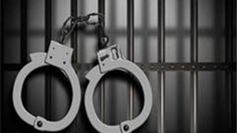 Two men arrested for cheating a jeweller of Rs 40 lakh