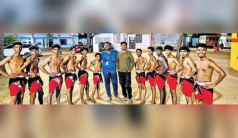 Poorakkali team of SKv HSS nandiyode, thiruvananthapuram