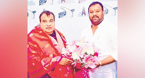 Transport Minister Mandepalli Ramprasad Reddy seeks central support for key road projects