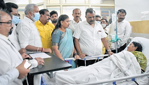 The ministerial team consoles the devotees injured in stampede, at SVIMS Hospital in Tirupati on Thursday