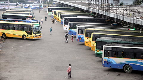 Special inter-district buses operated for the Pongal festival from the Koyambedu bus depot.
