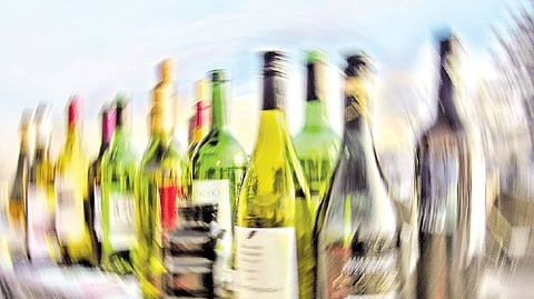 Telangana govt invites new firms to supply liquor