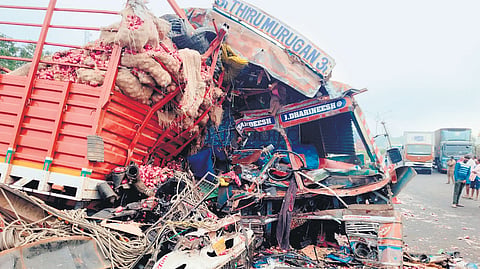 According to police, near Athimarathupallam, the lorry lost control, rammed through the median and crashed into an oncoming truck