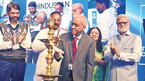 NHRC Chairperson V Ramasubramanian inaugurates the 13th edition of ThinkEdu Conclave 2025 in Chennai by lighting the lamp on Monday; (from left) SASTRA University V-C S Vaidhyasubramaniam, Dinamani Editor
K Vaidiyanathan, TNIE CEO Lakshmi Menon and Editorial Director Prabhu Chawla are seen
