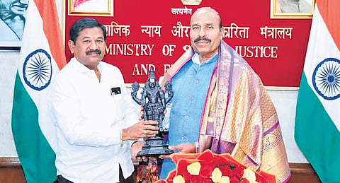 Social Welfare Minister Dola Sree Bala Veeranjaneya Swamy met Union Minister for Social Justice and Empowerment Virendra Kumar Khatik in New Delhi