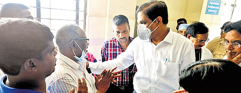 Special CS (Health) MT Krishna Babu interacts with patients’ families at Guntur GGH on Friday