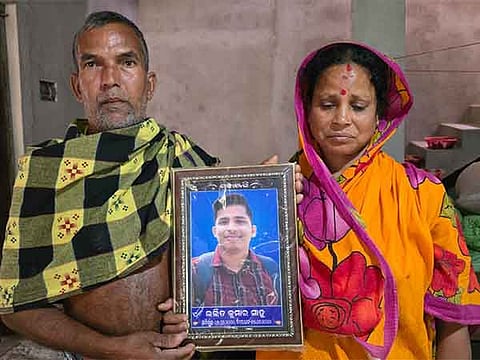 Parents of the deceased Lalit Kumar Sahu’s father Belarsan Sahu
