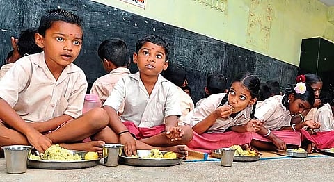 The order cited a letter by Additional Commissioner of school education, Kalaburagi district, which stated that there is unsaturated fats and high sugar levels in chikkis.