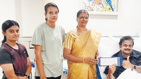 Cheque for Rs 5 lakh being handed over to Shihan Hussaini on Sunday