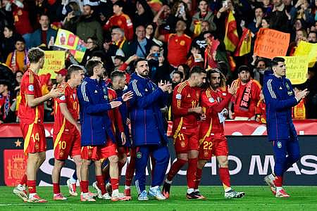 Spain's players celebrate after the UEFA Nations League quarter-final second leg football match between Spain and the Netherlands at the Mestalla stadium