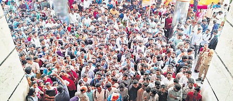 Job aspirants throng mega job mela in Warangal on Friday