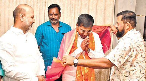 Union Minister of State for Home Bandi Sanjay Kumar has urged GHMC corporators to reject the AIMIM in the upcoming Hyderabad Local Authorities MLC poll.