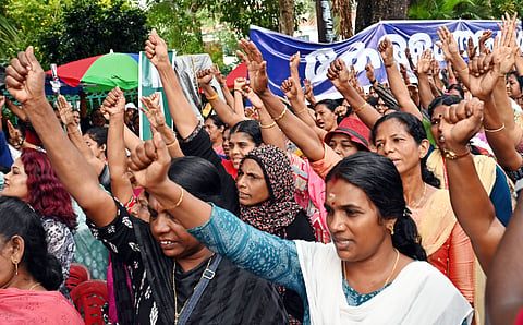 People join the Poura Sagaram, pledging solidarity with ASHA workers on the 62nd day of their protest. ,